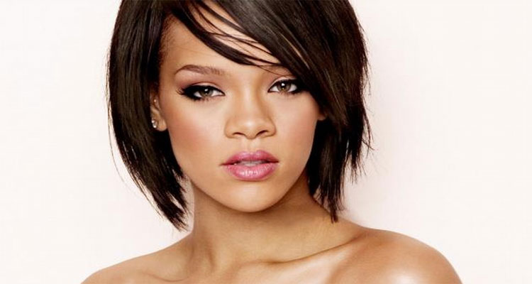 Rihanna-Hot