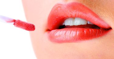 cracked lips treatment at home for winter season